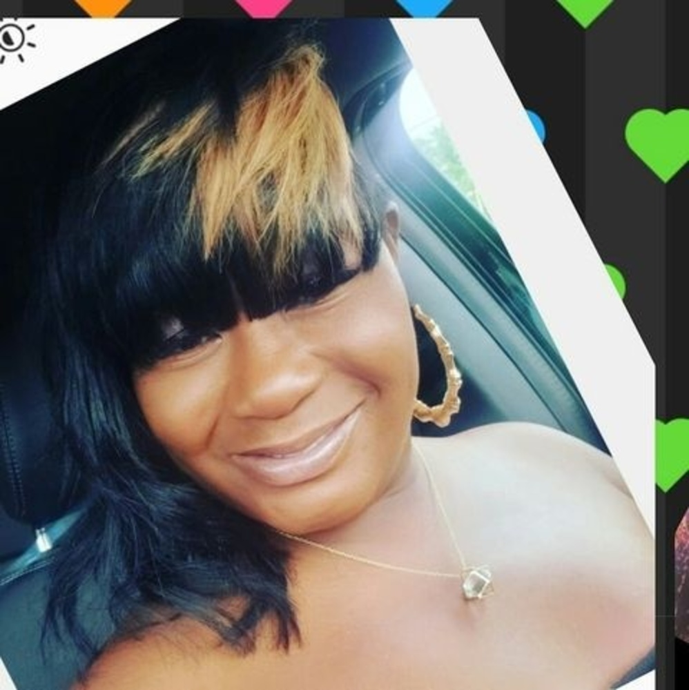 Meet your Posher, Donyelle